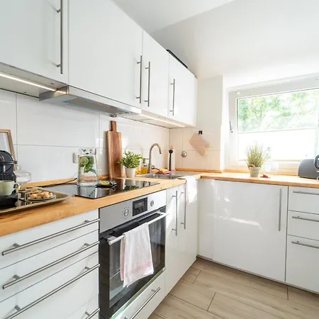 דירה Zentral & Modern! 10 Min Messe, Uniklinik & Hbf, Arbeitsplatz *